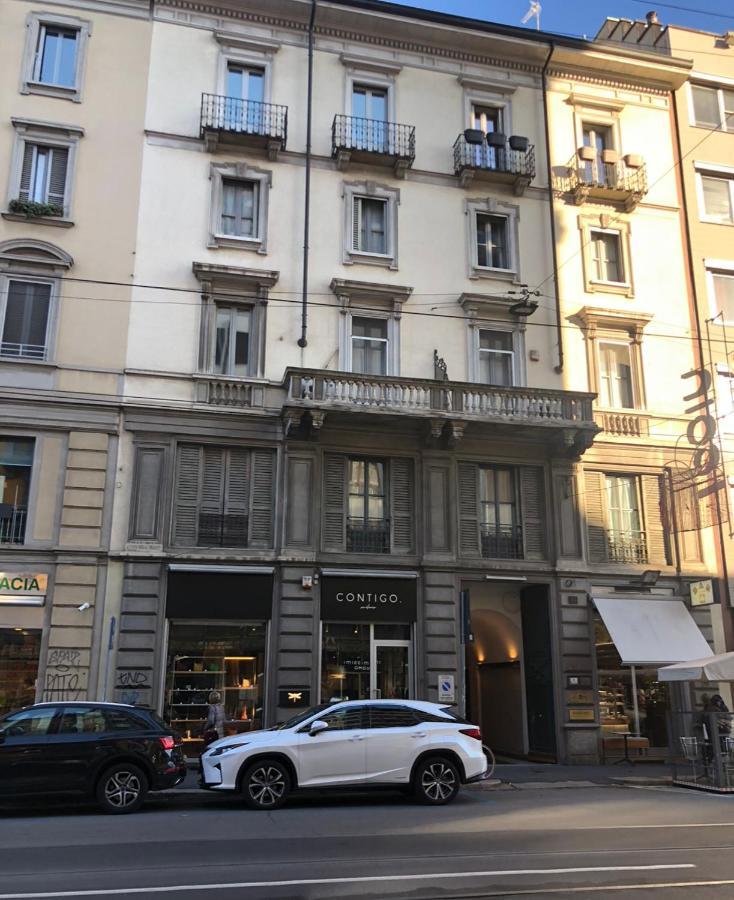 Casa Vercelli Delizioso Bilocale Moderno Nella Vecchia Milano Kültér fotó